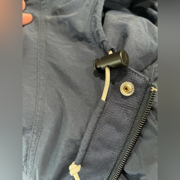 The North Face Blue Lightweight Jacket - Picture 12 of 12